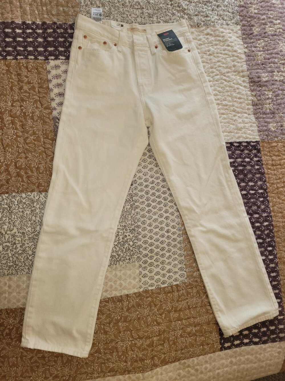 NWT Levi's Premium Wedgie Straight Jeans - white 26x28